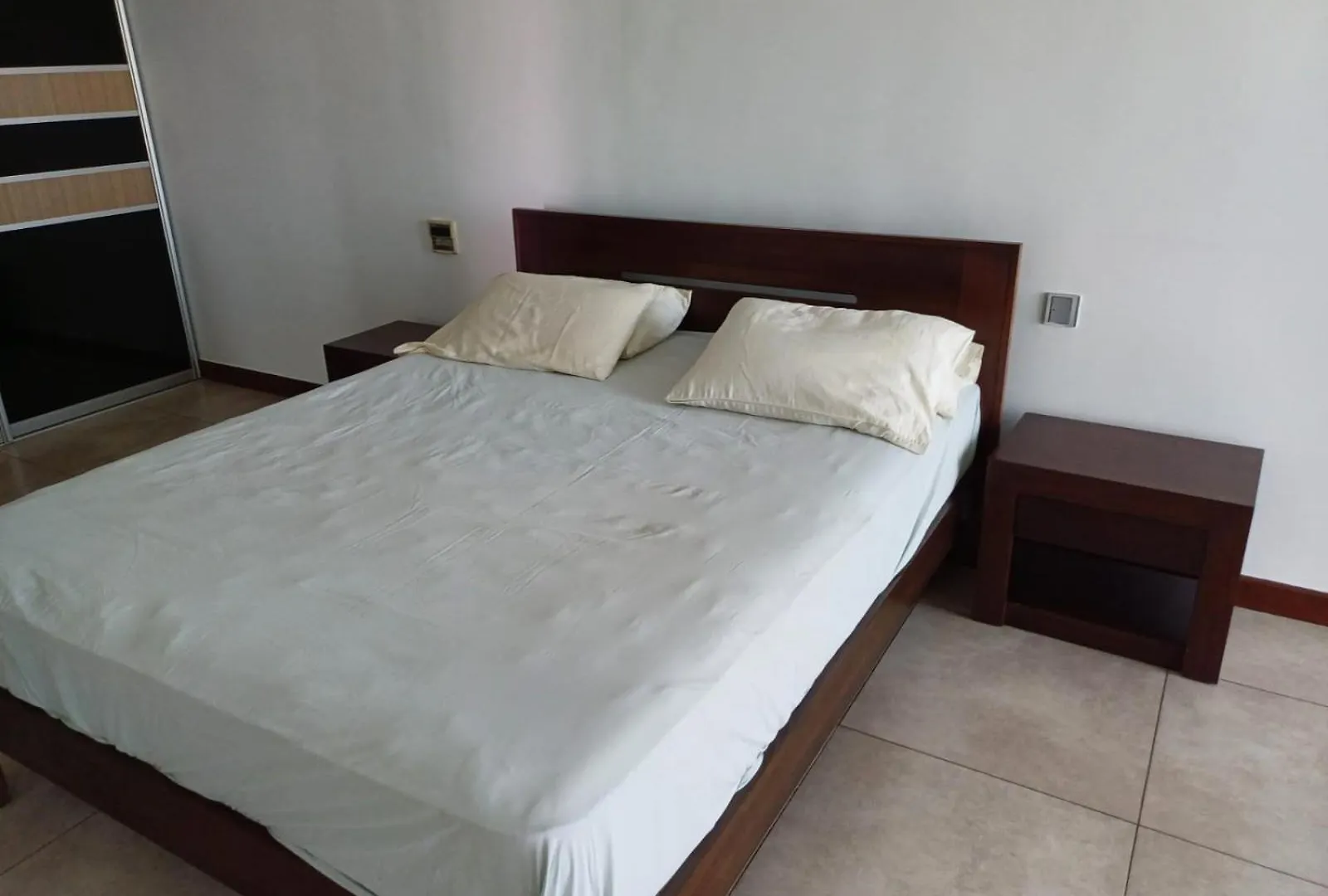 Iceland Residencies كولمبو